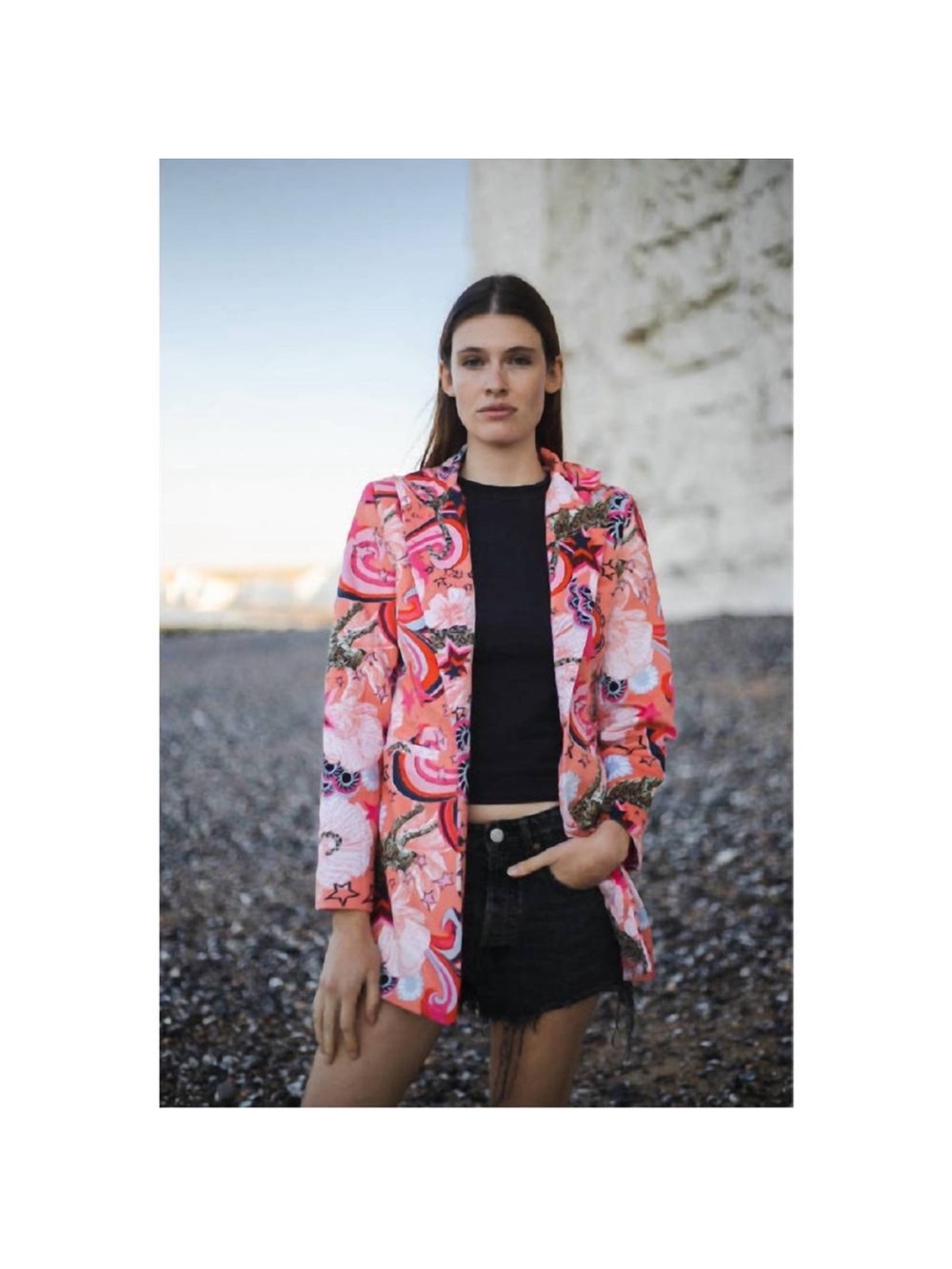Women's Pink Floral Print Blazer Jacket - Picture 2 of 4